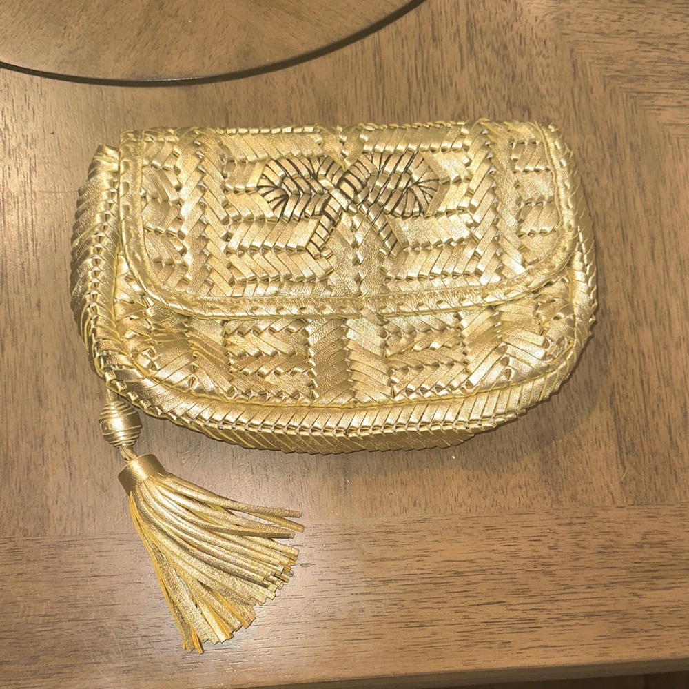 Chic Gold Woven Clutch with Tassel